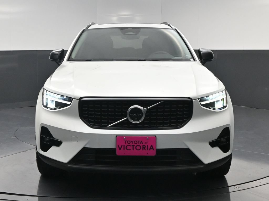 Used 2023 Volvo XC40 B4 Ultimate FWD image 18
