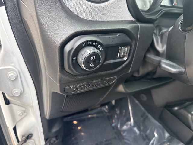 Used 2024 Jeep Gladiator Willys image 12