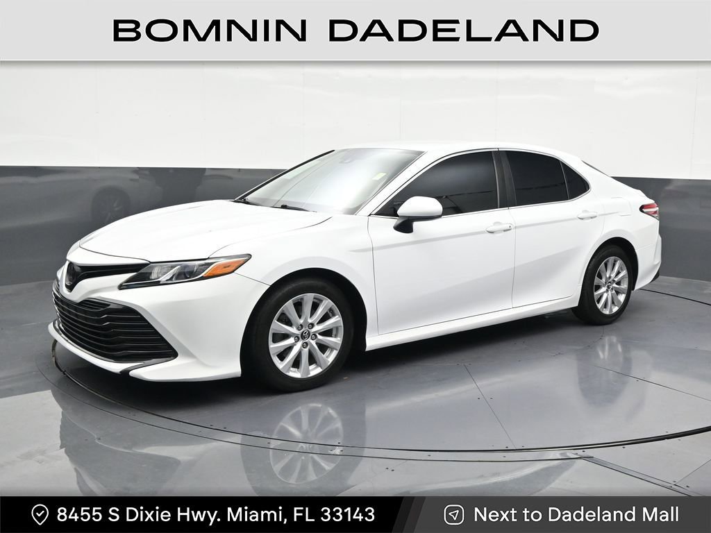 Used 2019 Toyota Camry LE FWD image 1