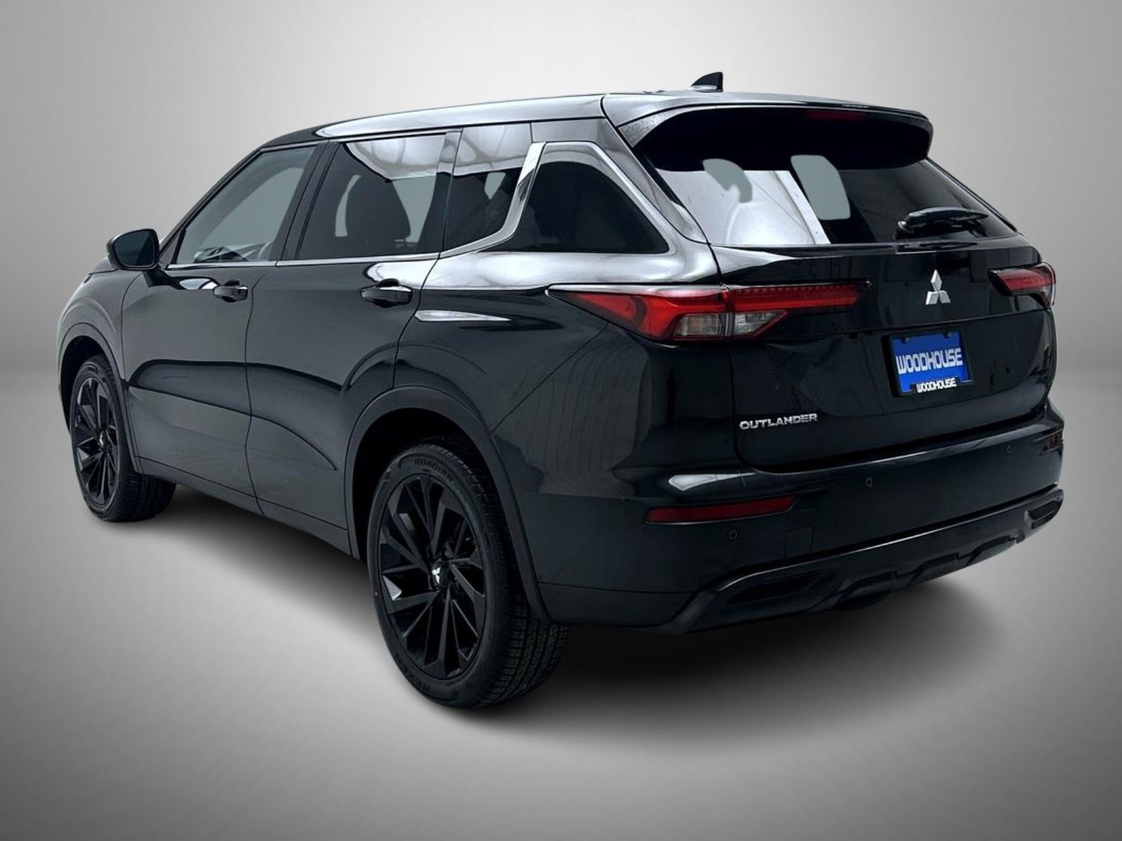 Used 2023 Mitsubishi Outlander SE Black Edition image 7