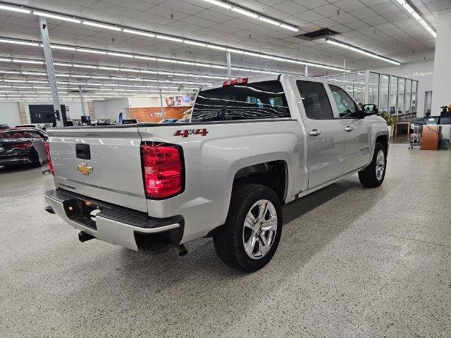 Used 2018 Chevrolet Silverado 1500 Custom w/ Custom Value Package AWD/4WD image 5