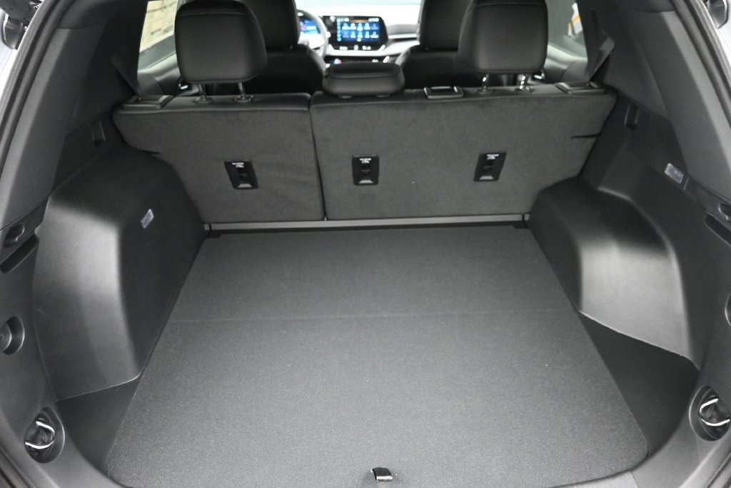New 2027 Chevrolet Equinox LT w/ Convenience Package II AWD/4WD image 11