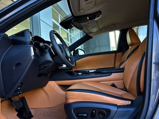 Used 2024 Lexus RZ 300e Premium w/ Accessory Package (Z1) image 26