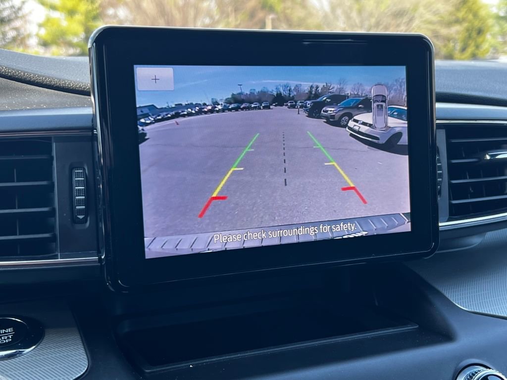 Used 2020 Ford Explorer XLT w/ Equipment Group 202A image 29