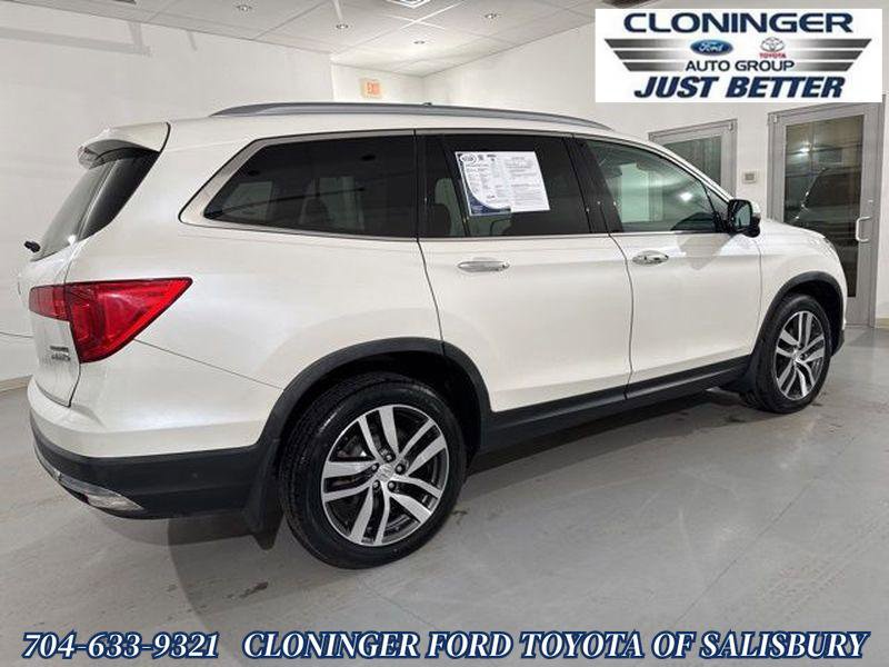 Used 2018 Honda Pilot Touring image 17