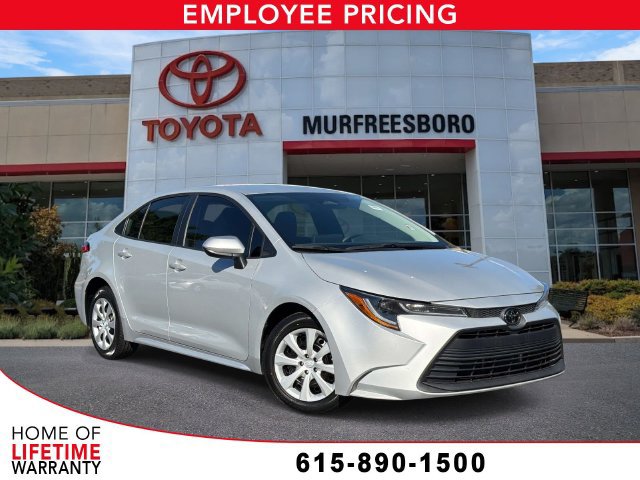 Used 2024 Toyota Corolla LE FWD image 1
