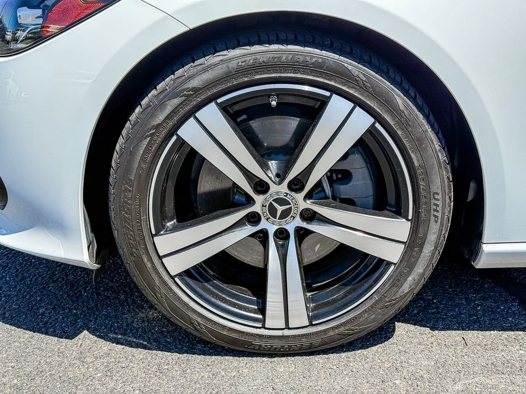 Used 2022 Mercedes-Benz C 300 Sedan image 11
