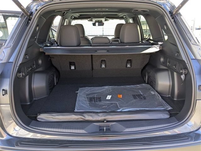 New 2026 Subaru Forester Premium w/ Premium/Limited Package AWD/4WD image 30