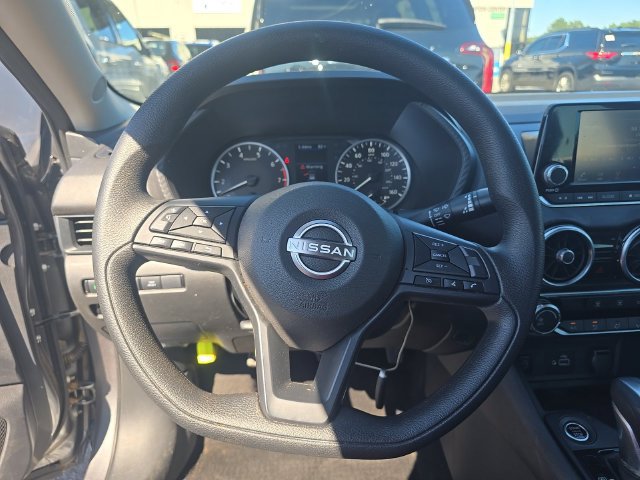 Used 2025 Nissan Sentra S FWD image 2