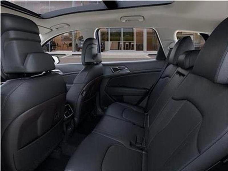 New 2026 Kia Sportage EX image 45