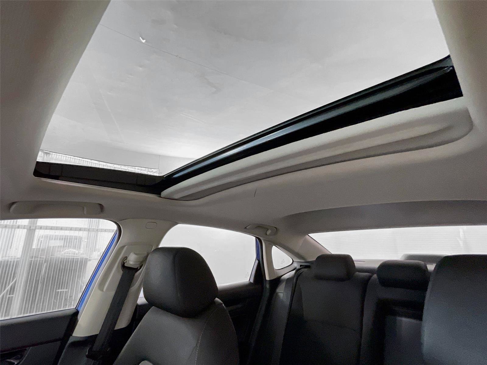 Used 2022 Honda Civic EX image 13