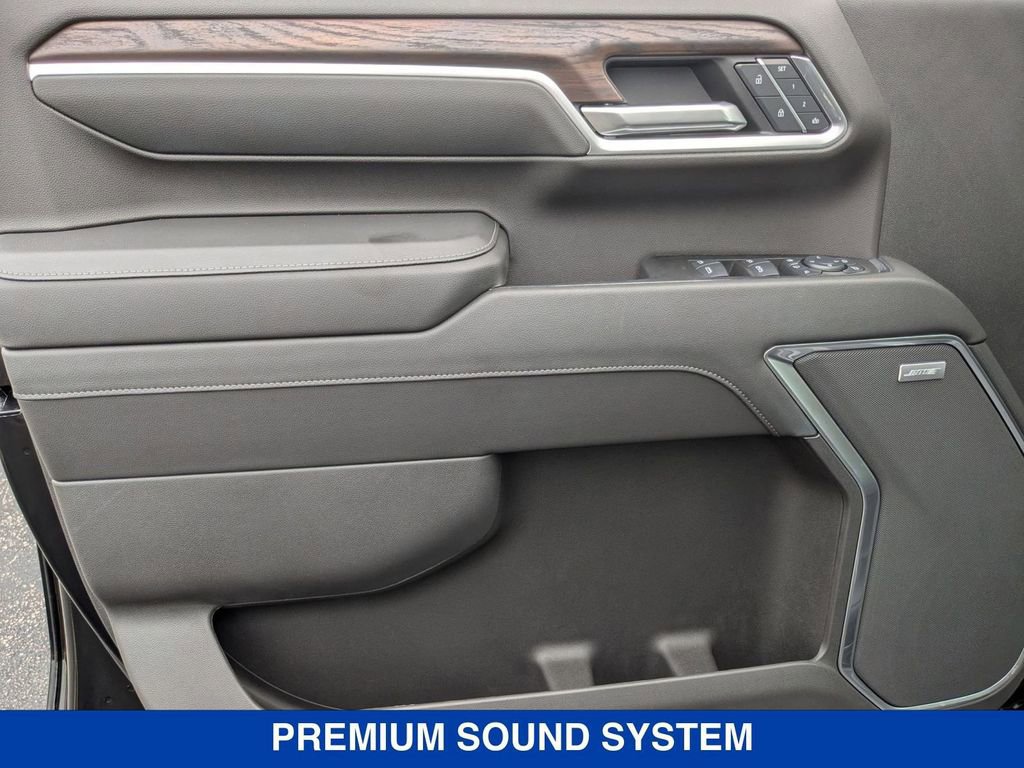 New 2025 GMC Sierra 2500 SLT w/ SLT Premium Package AWD/4WD image 11