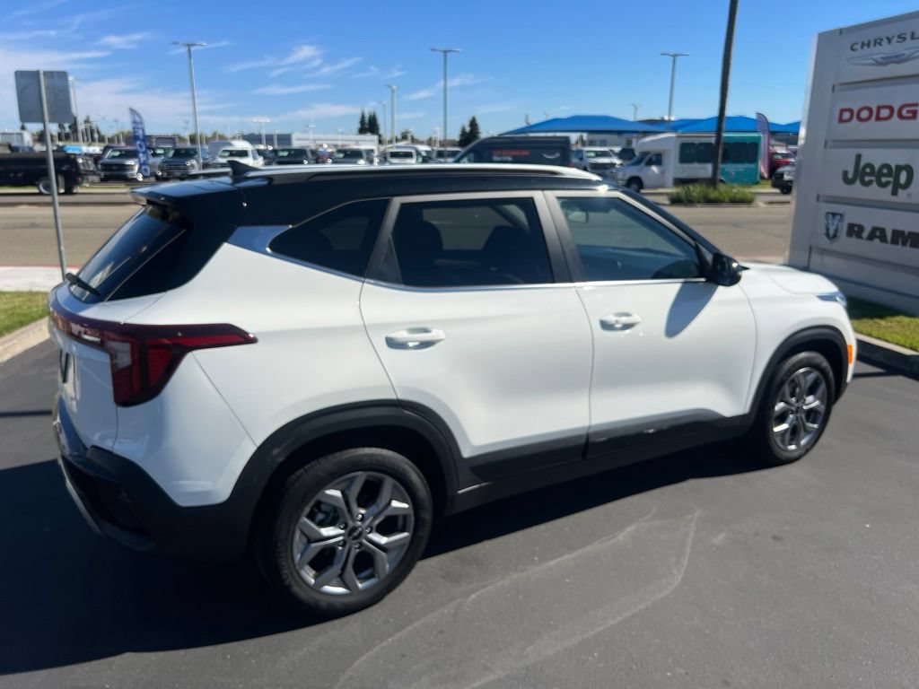 Used 2024 Kia Seltos S FWD image 18