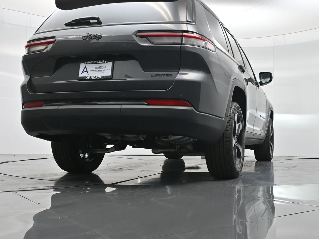 New 2025 Jeep Grand Cherokee L Limited w/ Black Appearance Package image 43