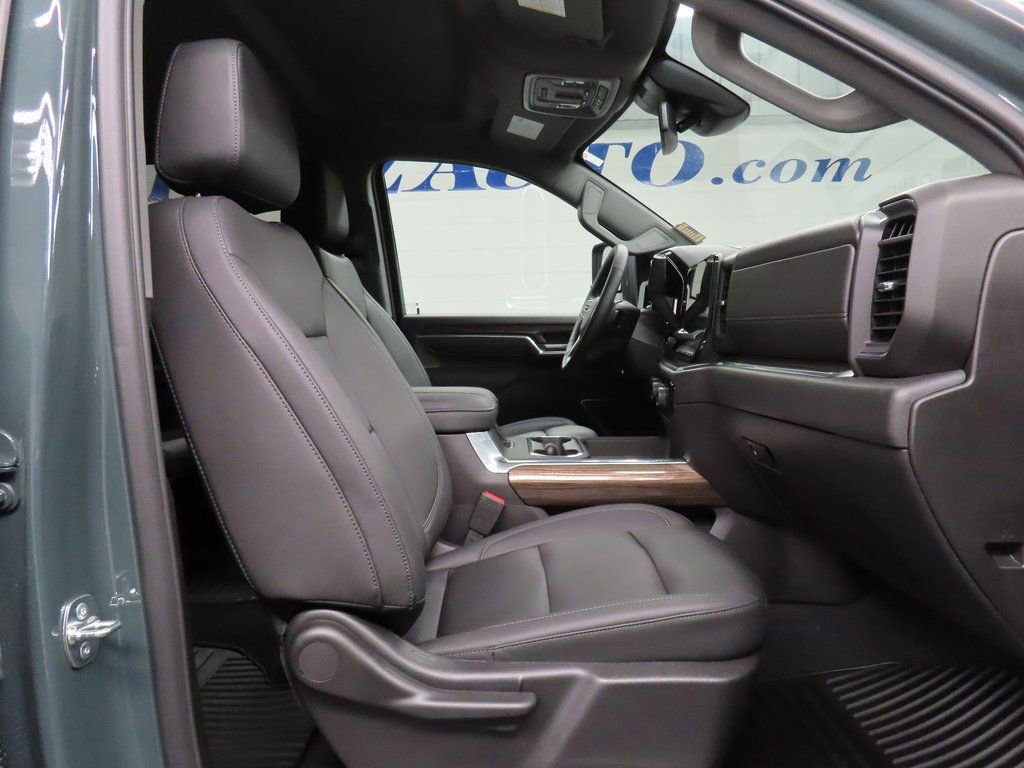 Used 2025 Chevrolet Silverado 2500 LT w/ Trail Boss Package image 34