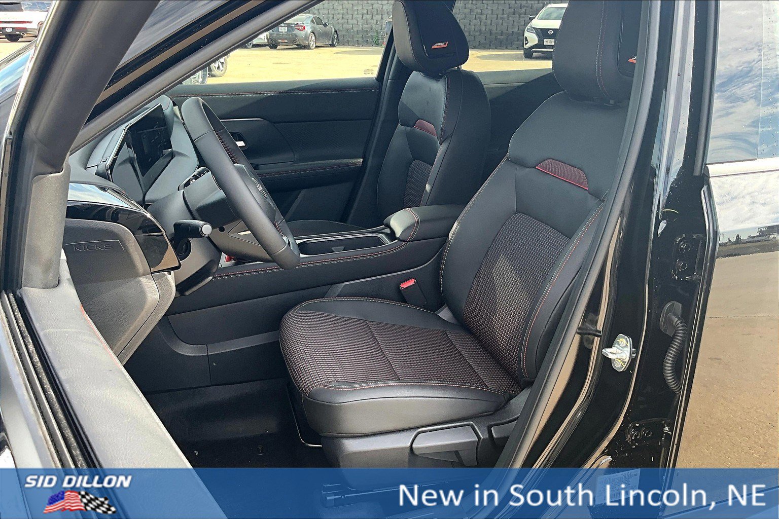 New 2025 Nissan Kicks SR w/ Illumination Package image 9