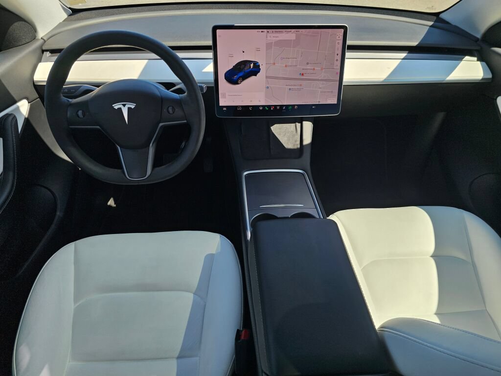 Used 2021 Tesla Model Y Long Range AWD/4WD image 22