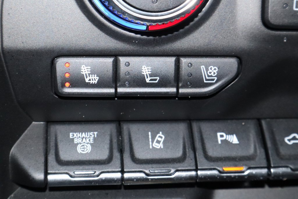 Used 2023 GMC Sierra 2500 AT4 w/ AT4 Preferred Package image 4