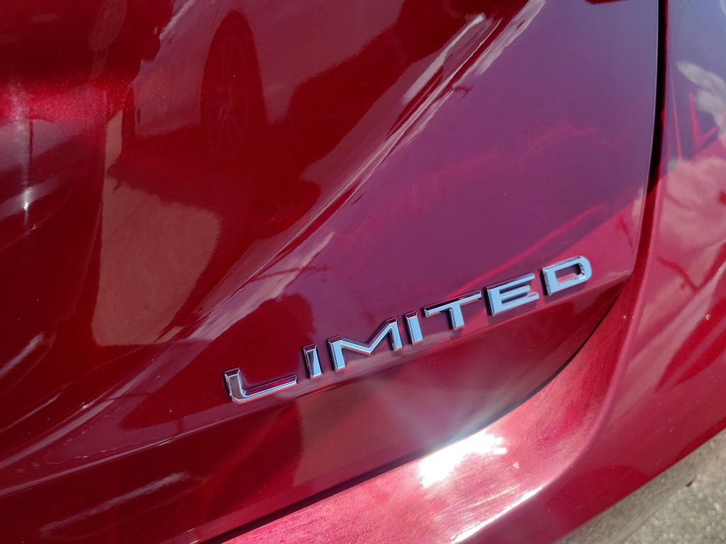 Used 2021 Toyota Avalon Limited w/ Advanced Safety Package FWD image 8