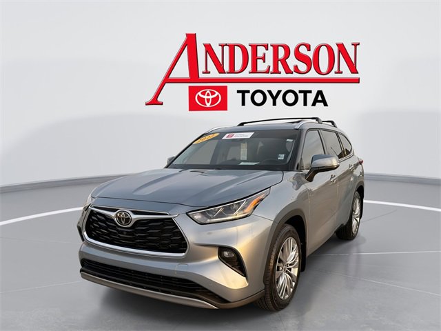 Certified 2022 Toyota Highlander Platinum image 1