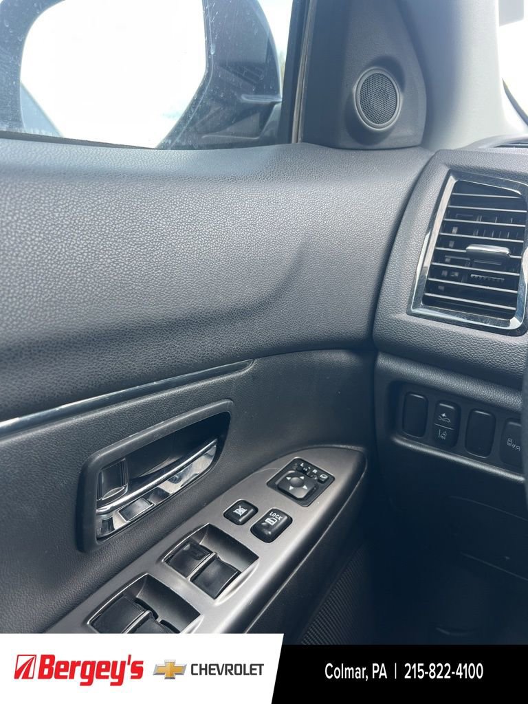 Used 2024 Mitsubishi Outlander Sport SE image 30