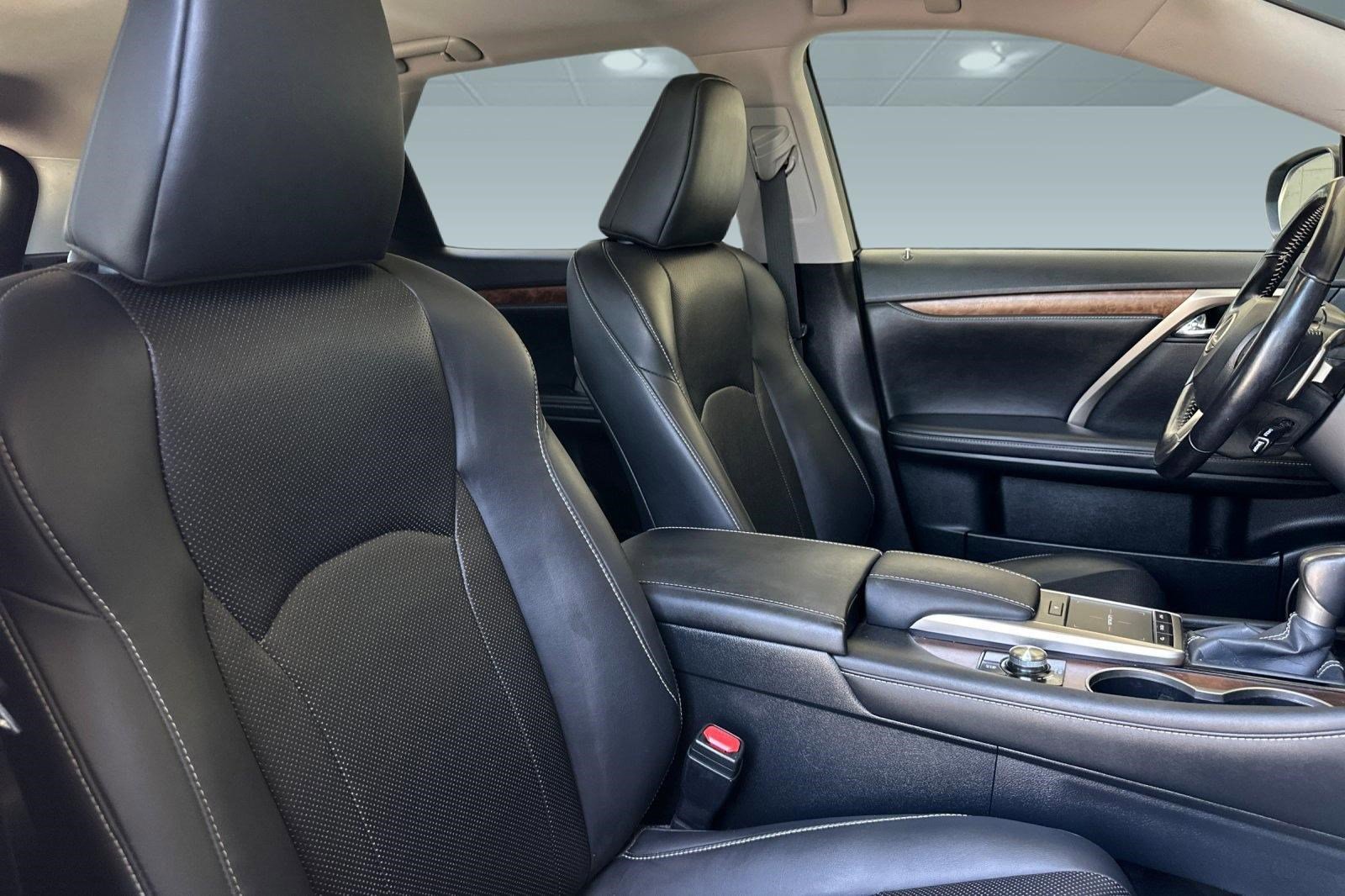 Certified 2022 Lexus RX 450hL AWD w/ Premium Package image 32