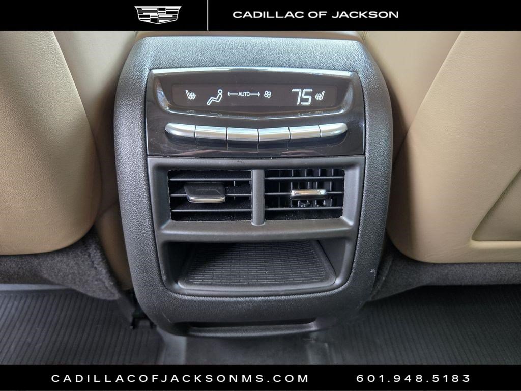 Certified 2023 Cadillac XT5 Premium Luxury w/ Platinum Package AWD/4WD image 6