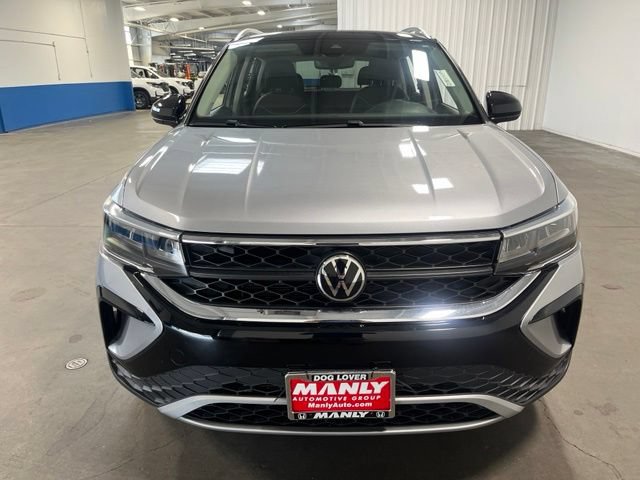 Used 2023 Volkswagen Taos SE AWD/4WD image 8
