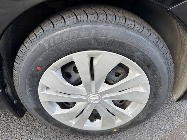 Used 2024 Nissan Versa S w/ Trunk Package FWD image 12