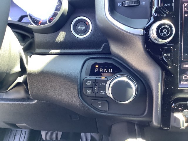 New 2026 RAM 1500 Big Horn AWD/4WD image 16