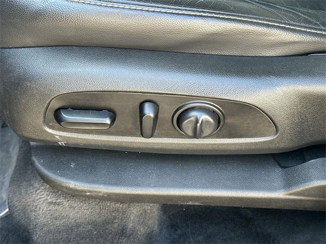 Used 2020 Chevrolet Traverse LT w/ LT Premium Package image 33