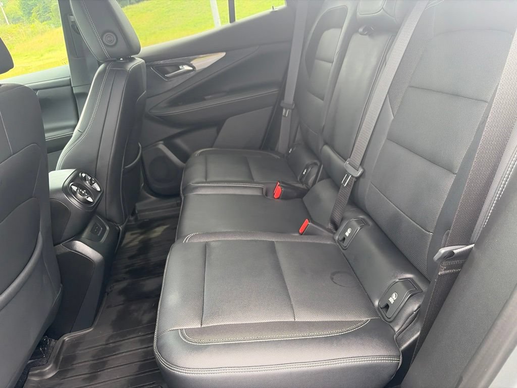 Used 2024 Chevrolet Blazer EV LT AWD/4WD image 37