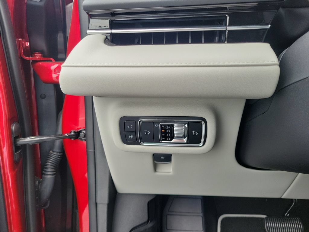 New 2026 Lincoln Nautilus Premier AWD/4WD image 23