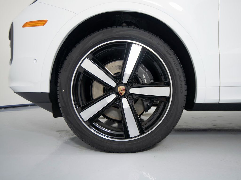New 2026 Porsche Cayenne image 15