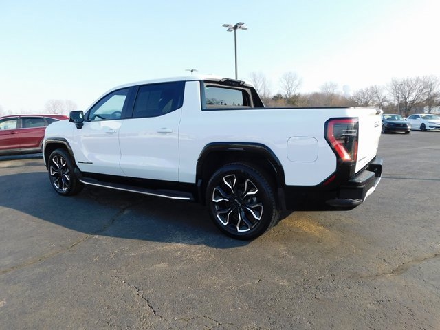 Used 2025 GMC Sierra EV Denali image 9