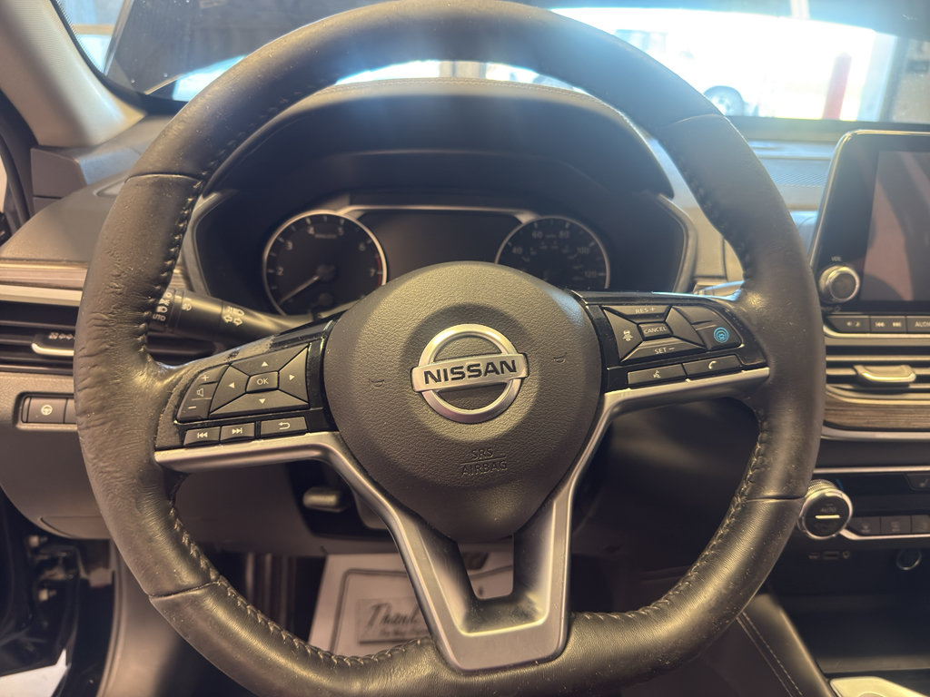 Used 2021 Nissan Altima 2.5 Platinum AWD/4WD image 18