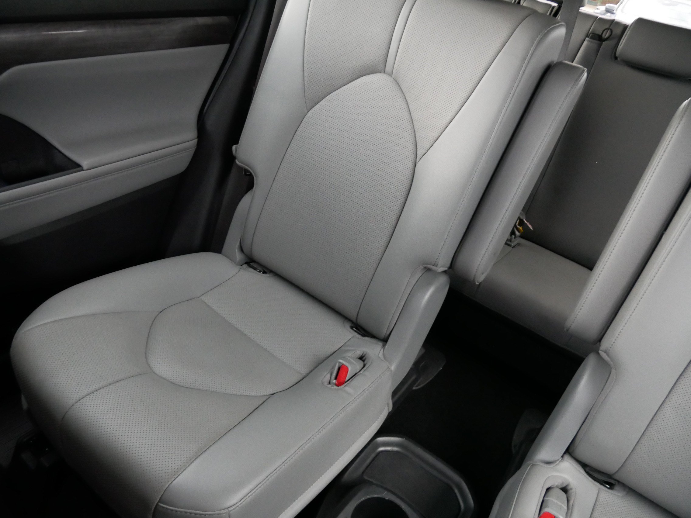 Used 2022 Toyota Highlander Limited AWD/4WD image 12