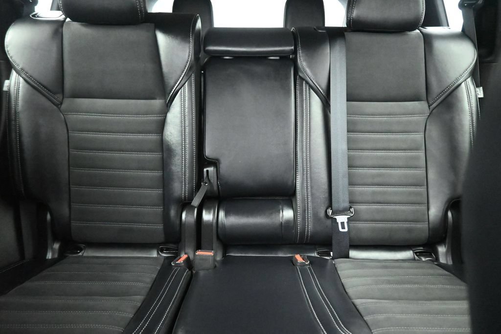 Used 2025 Mitsubishi Outlander AWD image 31