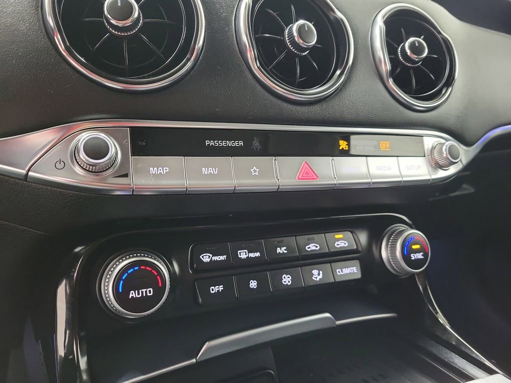 Used 2022 Kia Stinger GT2 image 30