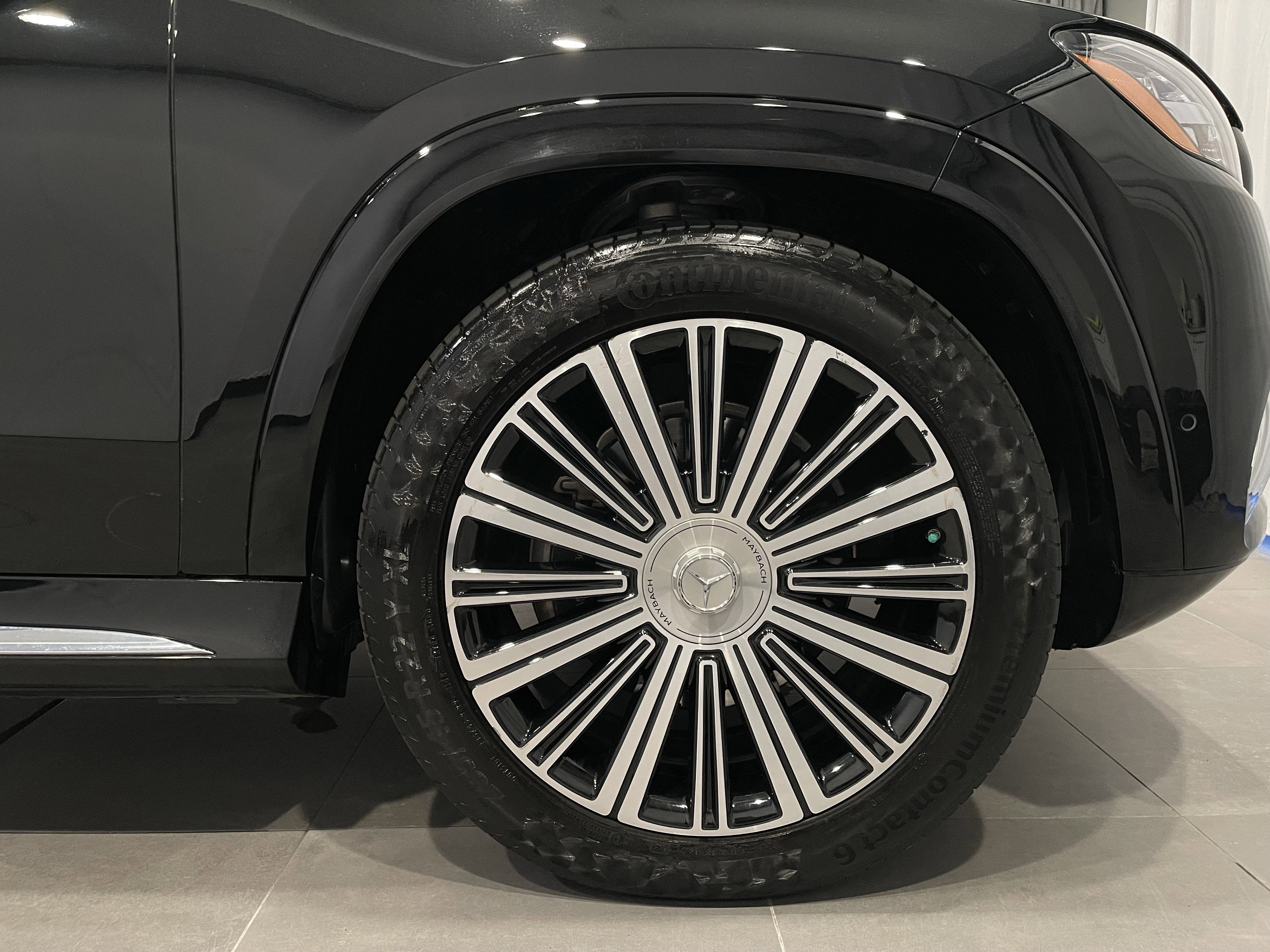 Used 2023 Mercedes-Benz Maybach GLS 600 4MATIC image 10
