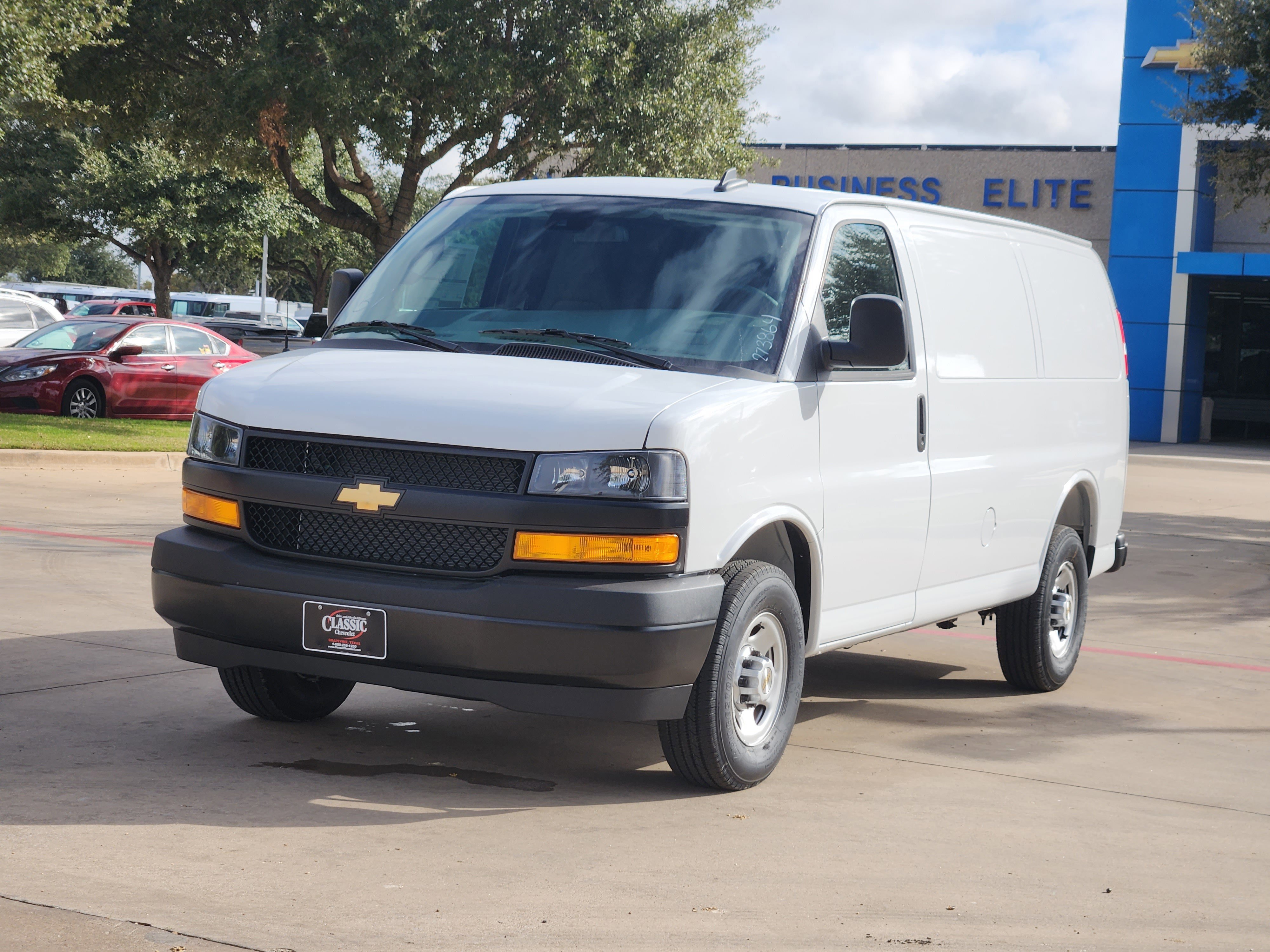 New 2025 Chevrolet Express 2500 Extended image 10
