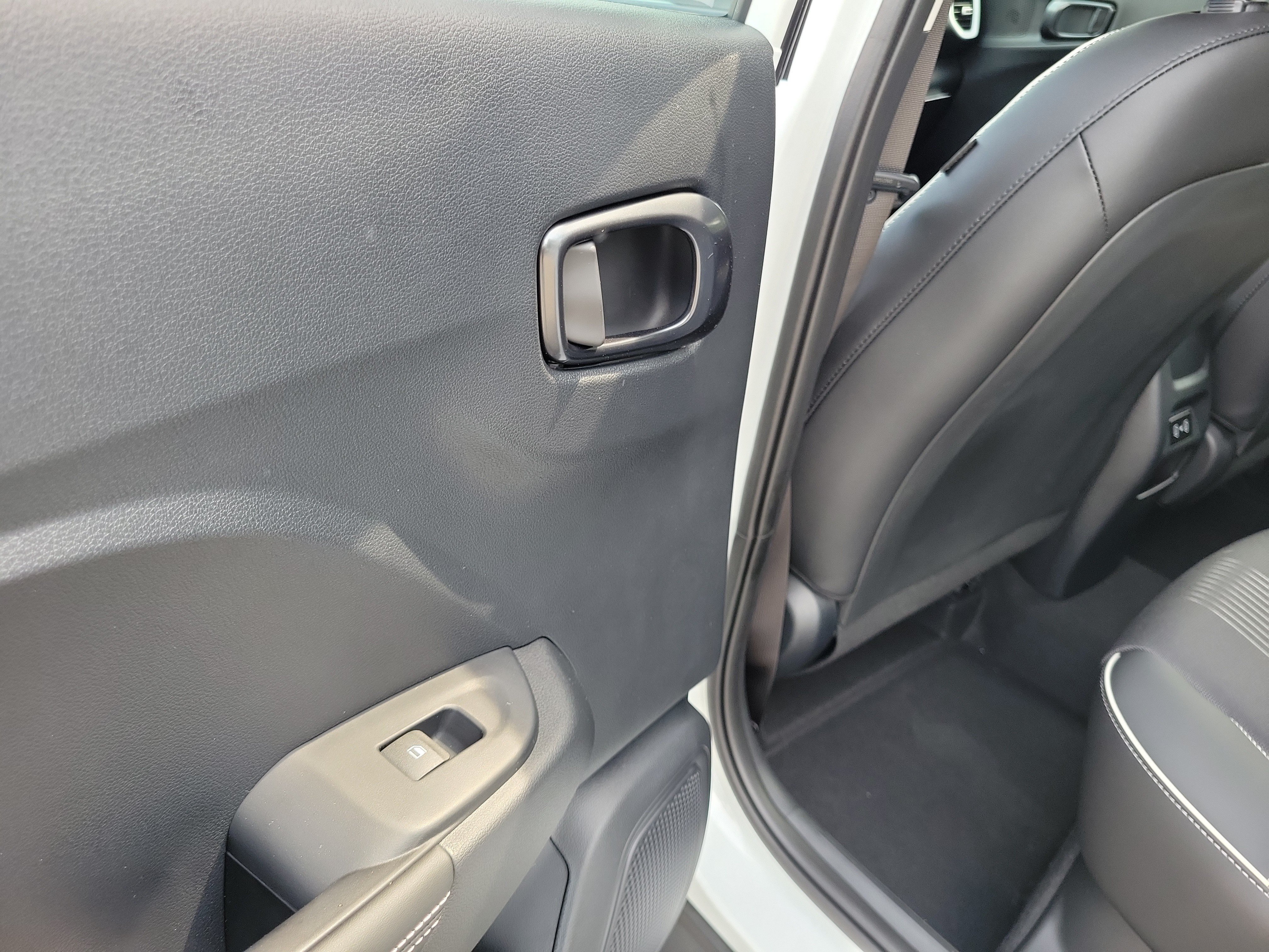 New 2026 Hyundai Venue SEL FWD image 13