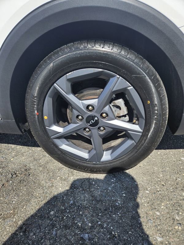 Used 2025 Kia K4 LXS image 11