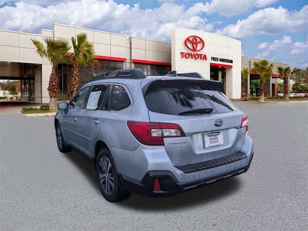 Used 2018 Subaru Outback 2.5i Limited image 6