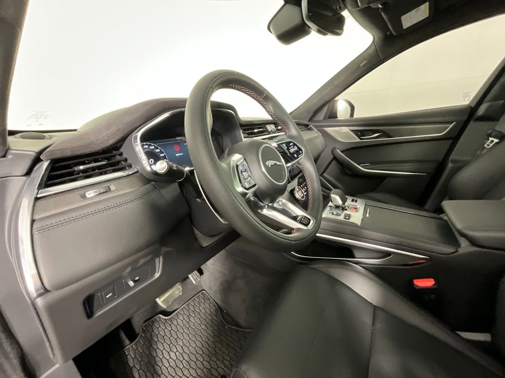 Used 2026 Jaguar F-PACE SVR AWD/4WD image 15