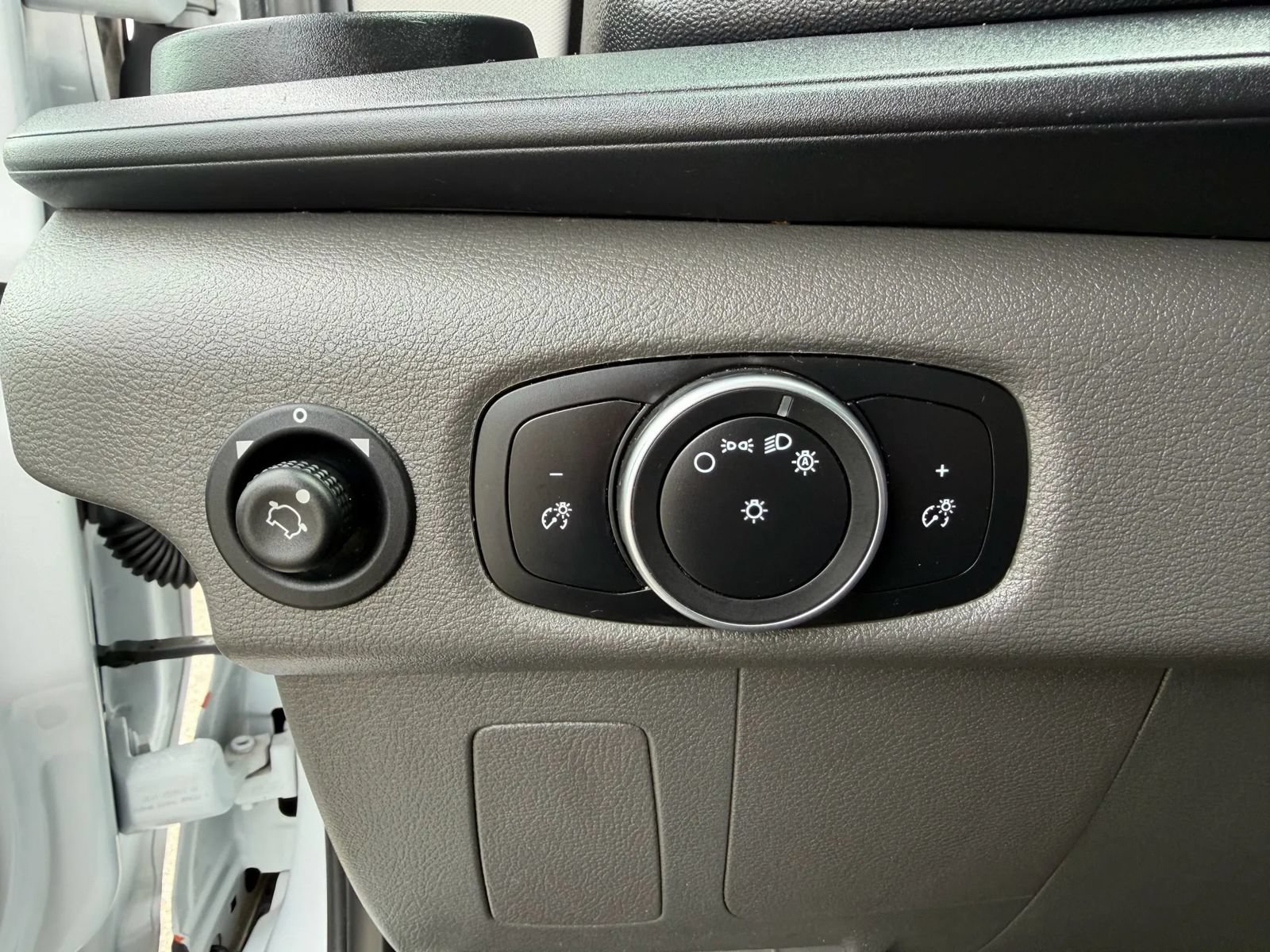 Used 2022 Ford Transit 350 XL RWD image 17
