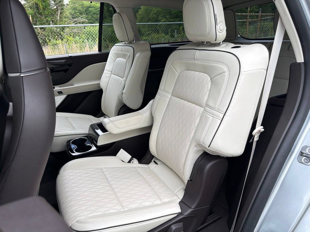 Used 2020 Lincoln Aviator Black Label w/ Dynamic Handling Package AWD/4WD image 21