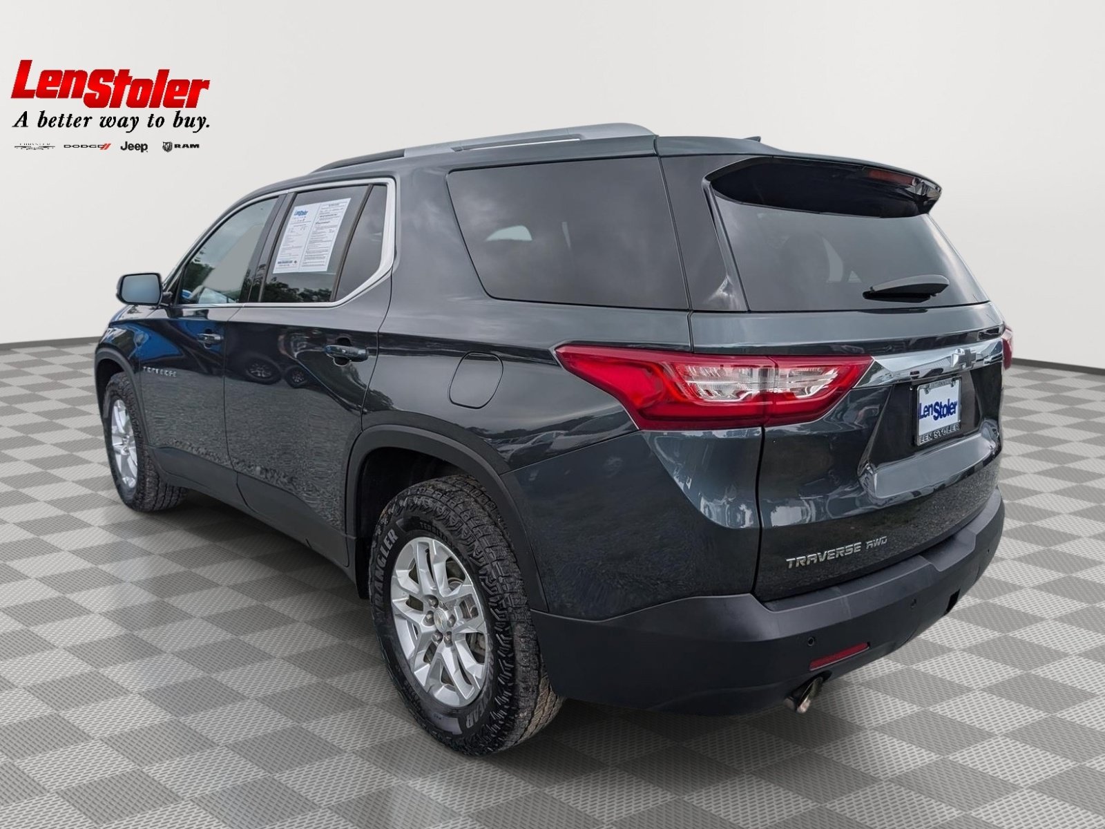 Used 2018 Chevrolet Traverse LT AWD/4WD image 3