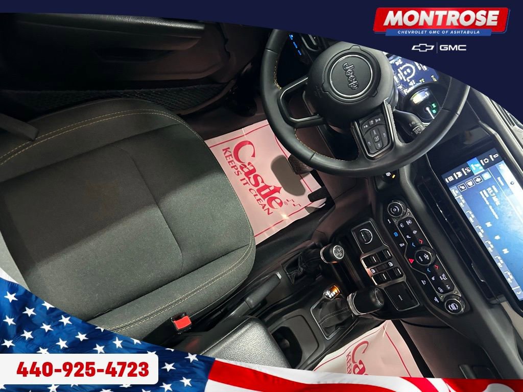 Used 2024 Jeep Wrangler Unlimited w/ Convenience Group image 24