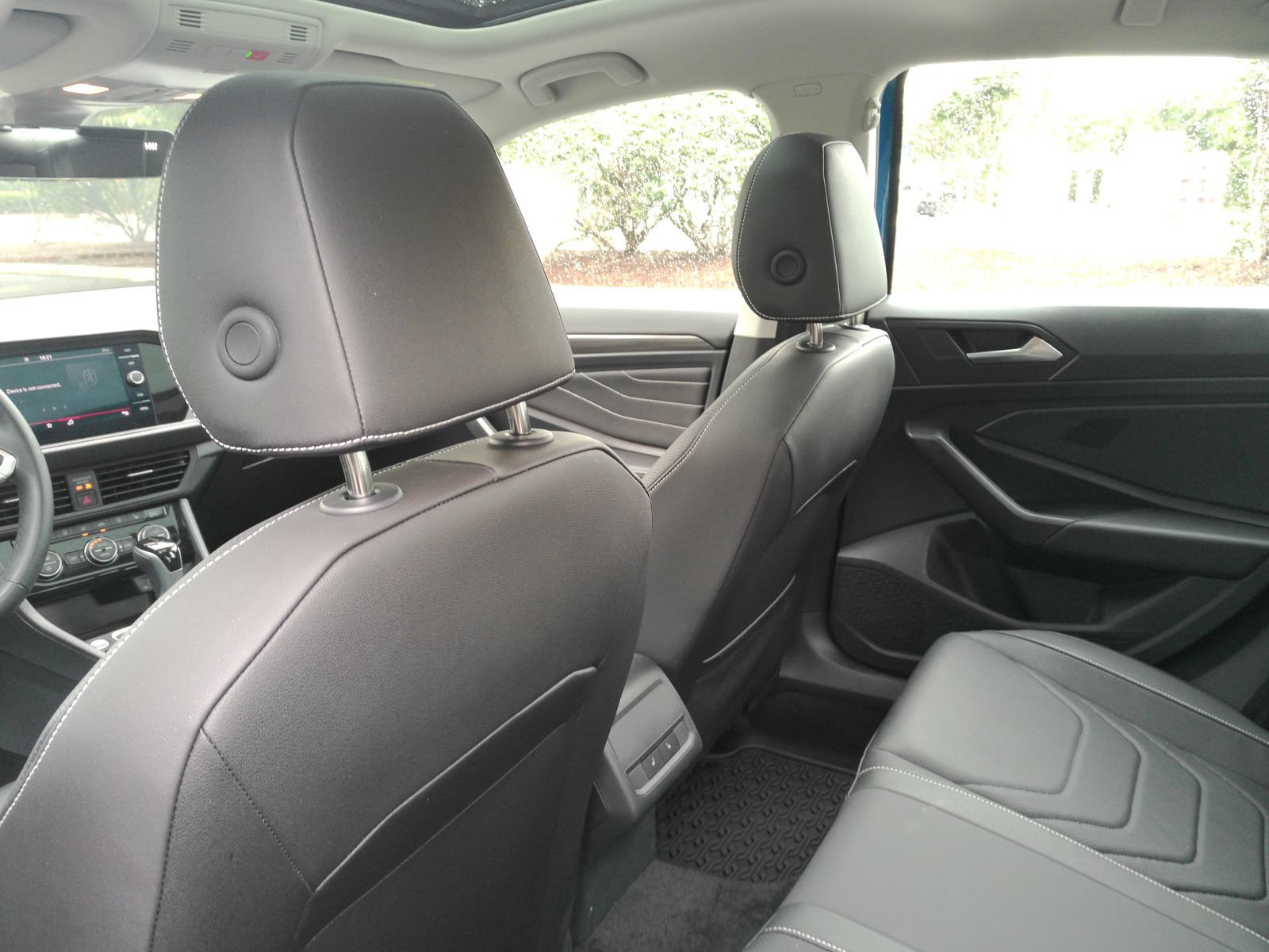 Used 2024 Volkswagen Jetta SEL FWD image 13
